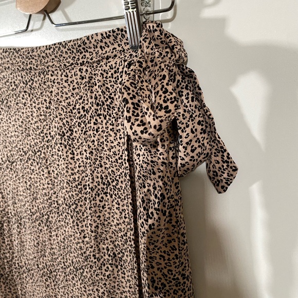 True Wrap Midi Skirt with Micro Leopard Print Pattern Size Small Tan Neutral - Picture 5 of 9